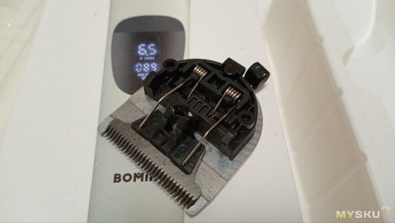 Машинка для стрижки волос Bomidi L1
