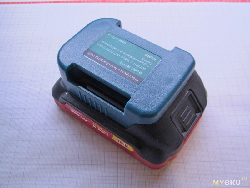 Переходник (USB-адаптер) к "макитовской" батарее с выходами USB-A и type-c