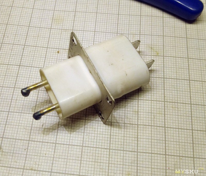 Конденсатор (разъем) магнетрона и ремонт еще одной микроволновки