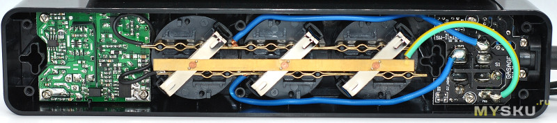 Сетевой фильтр Harper UCH-350 с блоком usb зарядки (черный)
