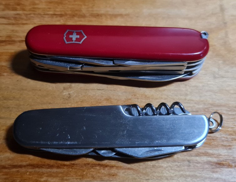 Макет швейцарского армейского ножа