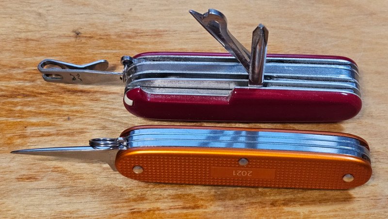 Набор ножей Victorinox Alox Tiger Orange Limited Edition 2021