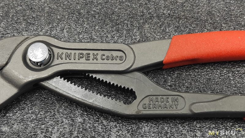 Переставные клещи Knipex Cobra 8701250 | + небольшое сравнение с немецкой легендой