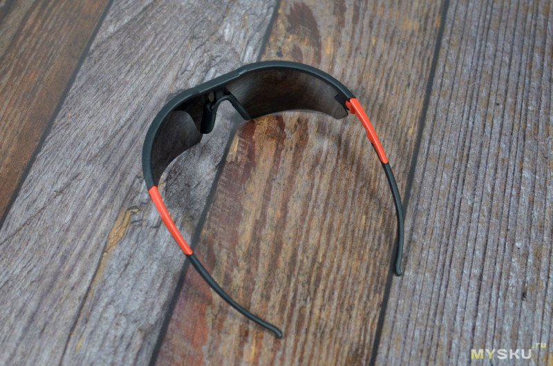 Защитные затемнённые очки Milwaukee Enhanced