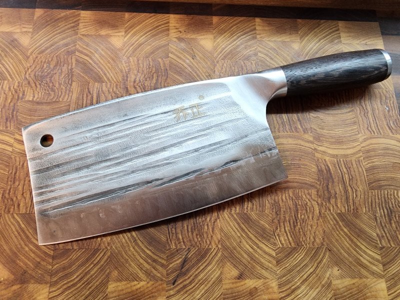 Нужен ли топорик на кухне? Обзор большого ножа Цай-Дао