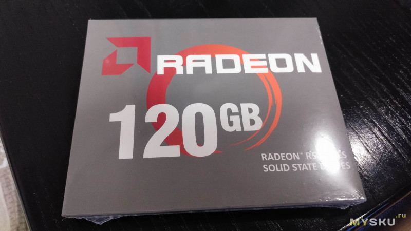 SSD накопитель AMD Radeon R5SL емкостью 120 Гб