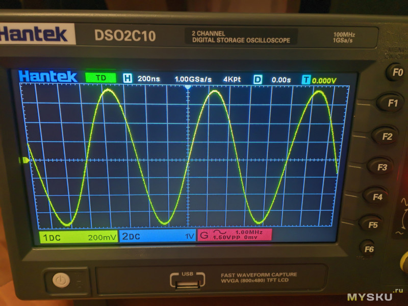 Выбор осциллографа начального уровня. Программный апгрейд Hantek DSO2C10 до старшей модели DSO2D15.