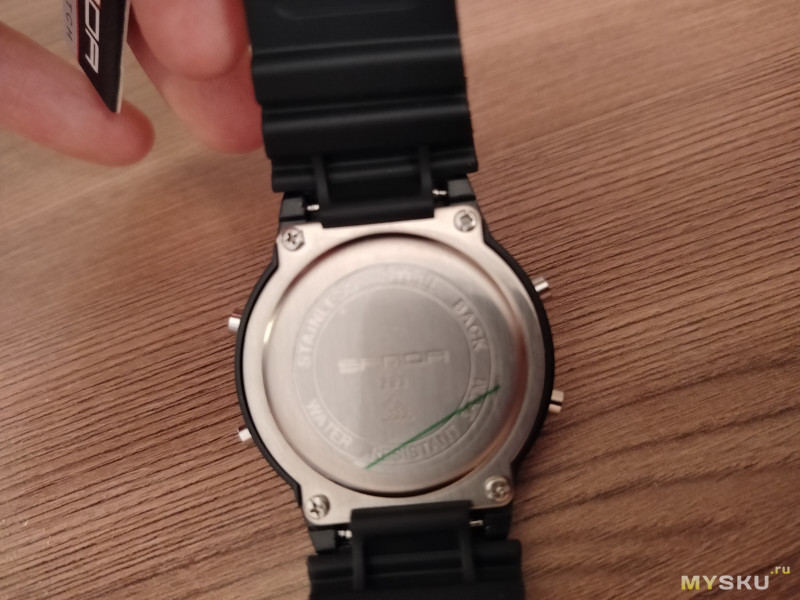 Электронные наручные часы Sanda (оммаж на Casio 5600)