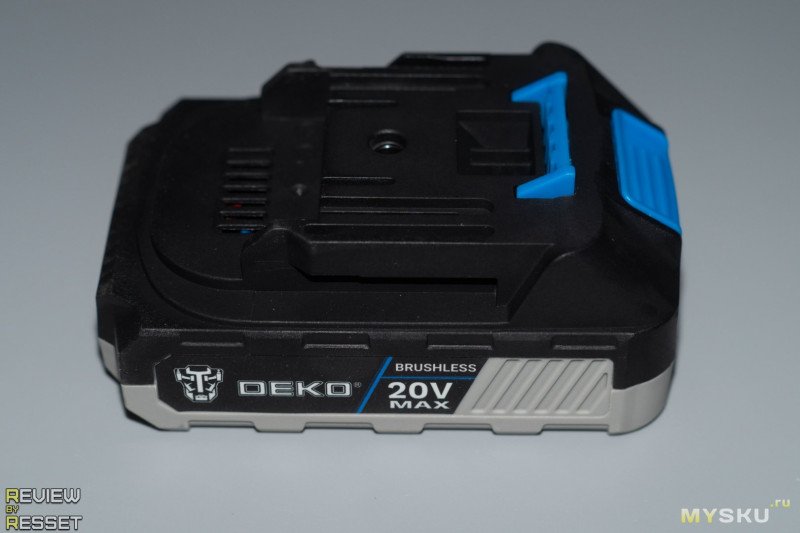 Гайковёрт DEKO DKIS20 с бесщеточным двигателем