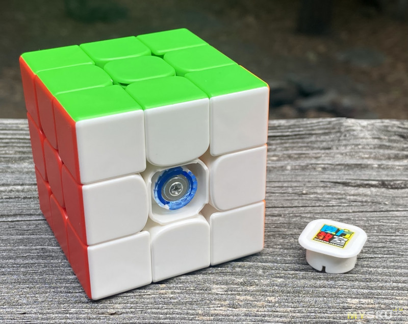MoYu RS3 M MagLev Stickerless 3x3x3 Кубик Рубика (MF8900) -- наши руки не для скуки