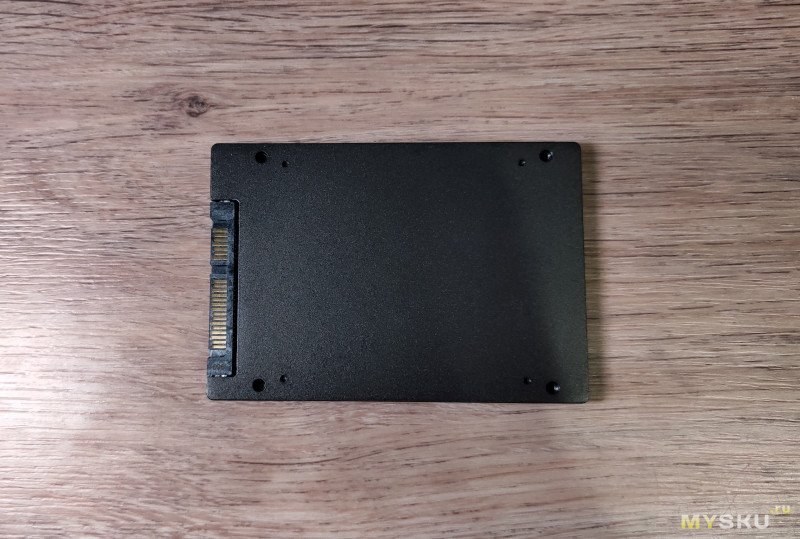 Обзор SSD накопителя Kingston DC600M с ёмкостью 960 ГБ, предназначенного для датацентров