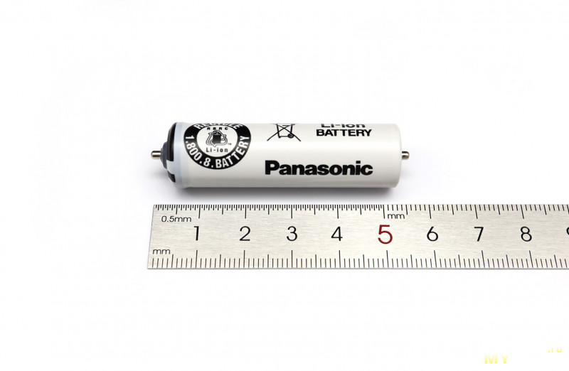 Внутренний мир фирменного Li-ion аккумулятора Panasonic для бритв.