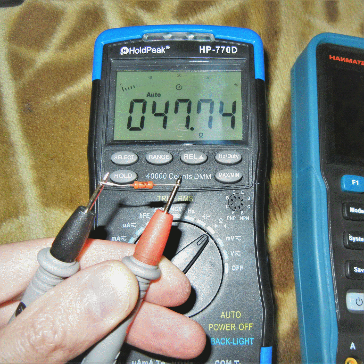 Двухканальный осциллограф HANMATEK HO-05 с мультиметром 20К и генератором (опционально)