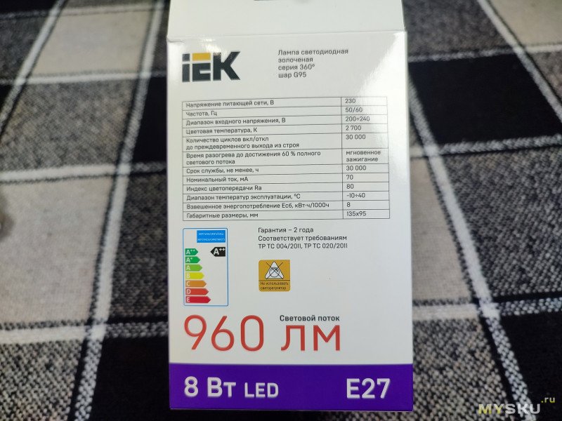 Филаментная лампа IEK FIL Gold G95 8Вт. Очень большая "груша" с маленьким обманом