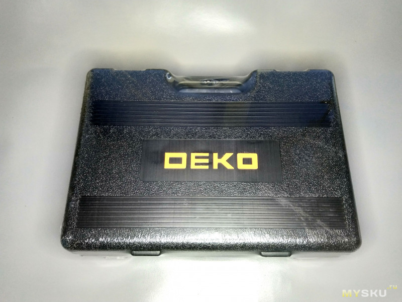 Набор инструментов Deko DKMT63. Первый среди равных?